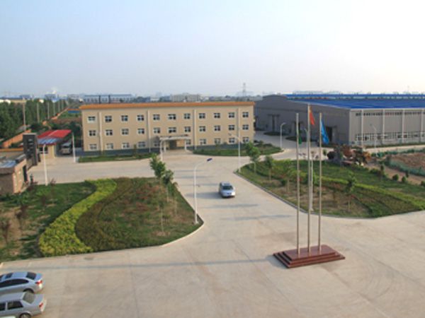 五月，歡慶過勞動者的汗水，紀念過青春沸騰的歷史。